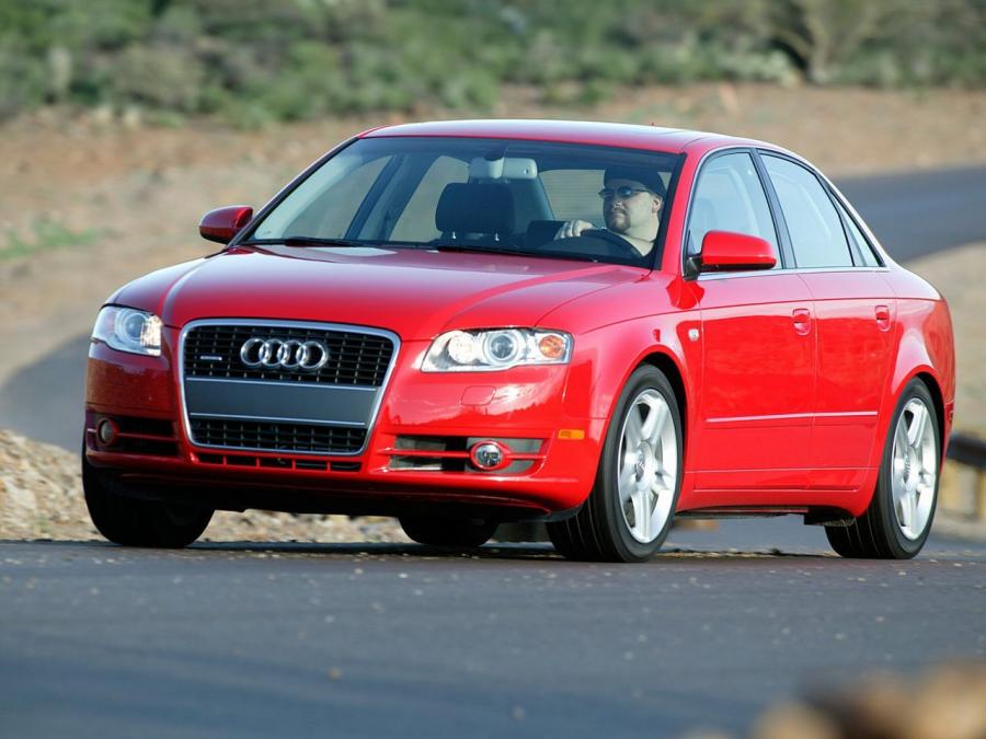  Audi A4 Sedan (B7, 8E) 2004 года  (NA) (фото 2 из 4)